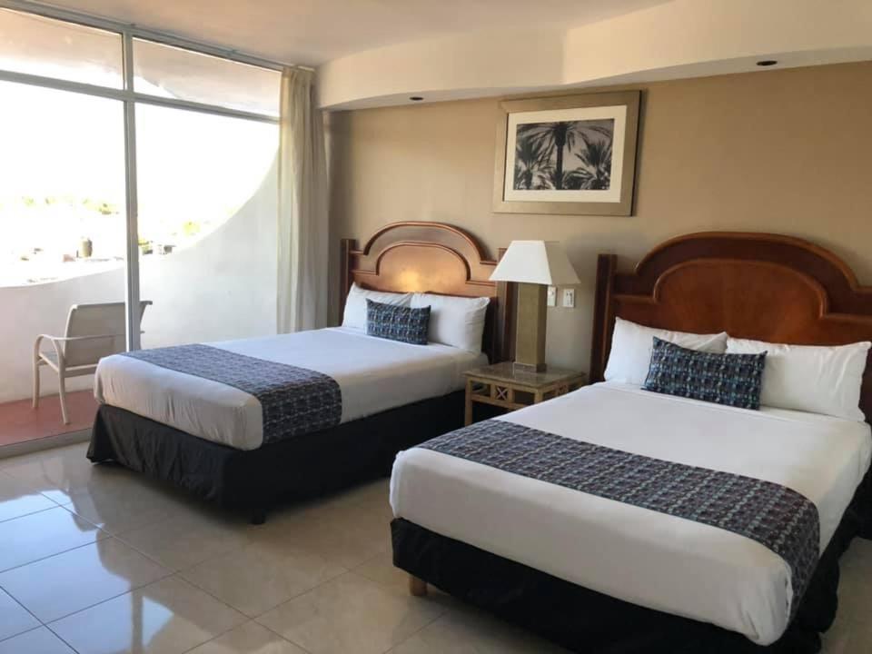 Zona Dorada Suites Mazatlan Dış mekan fotoğraf