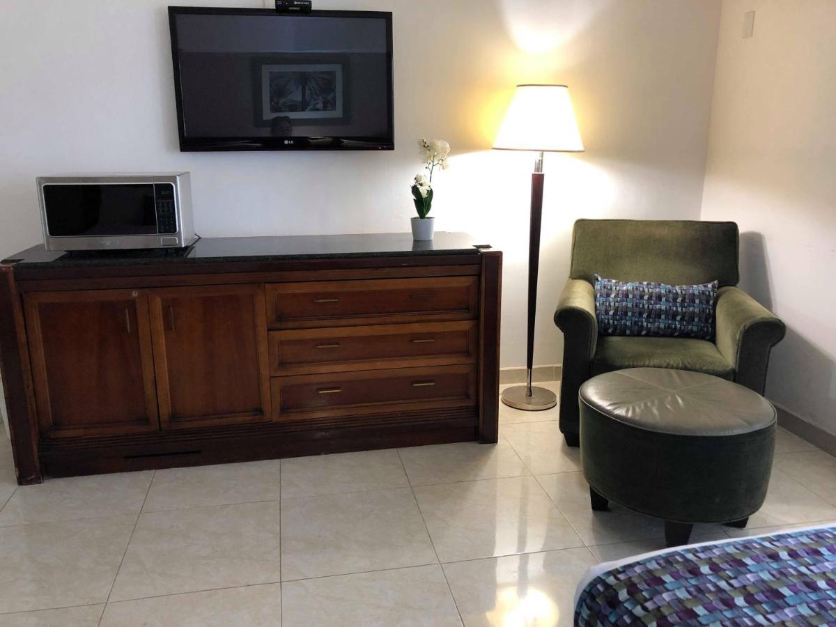 Zona Dorada Suites Mazatlan Dış mekan fotoğraf